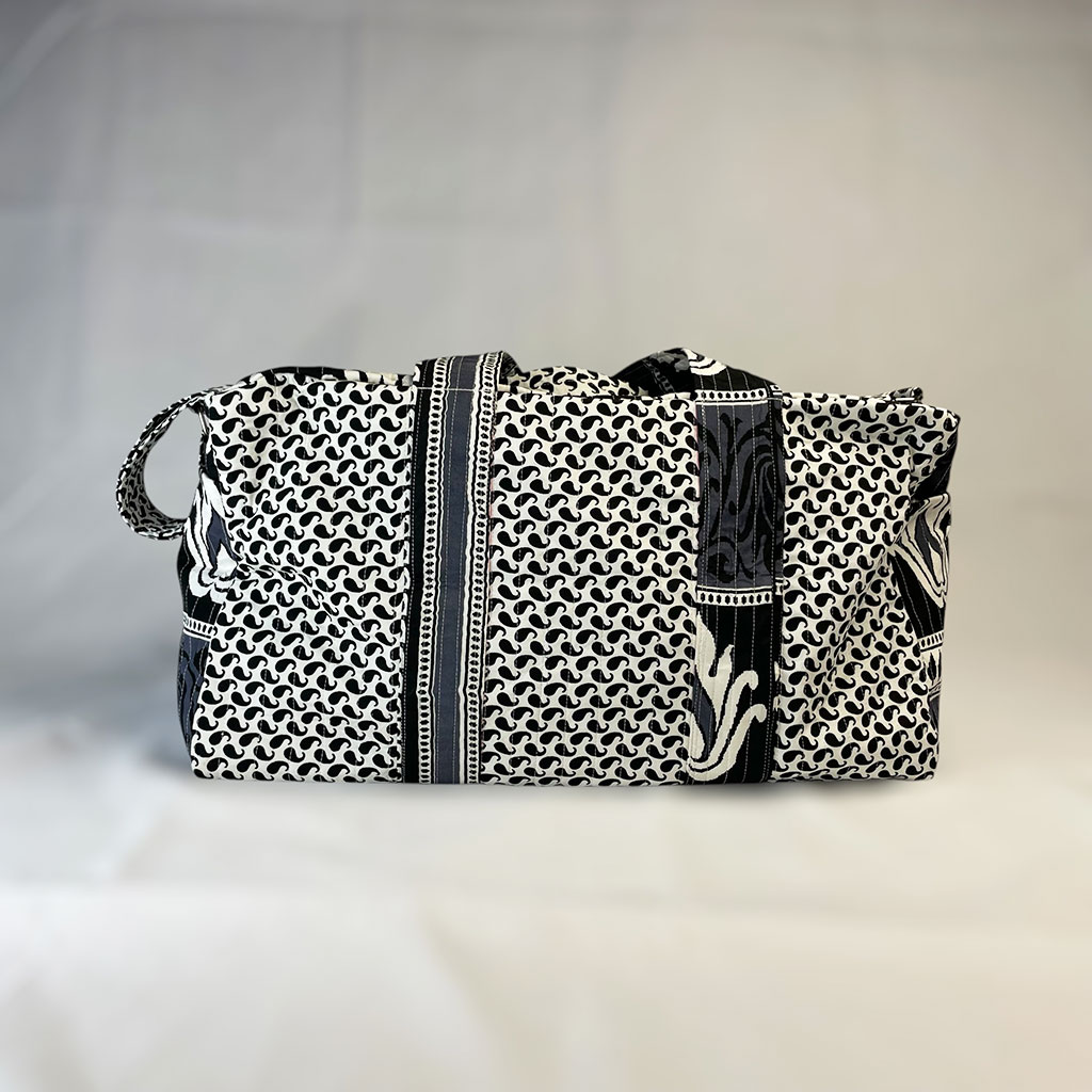 Black and white weekendbag